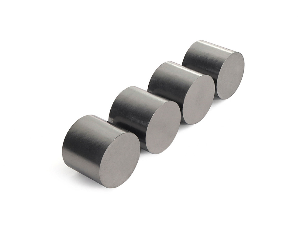 Cột graphite kim cương nhân tạo Cột graphite kim cương nhân tạo